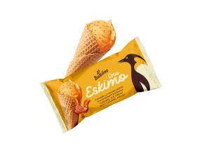ONU ESKIMO Karamelli-koorejäätis kukekommitükkidega vahvlikoonuses 165ml/80g x 28